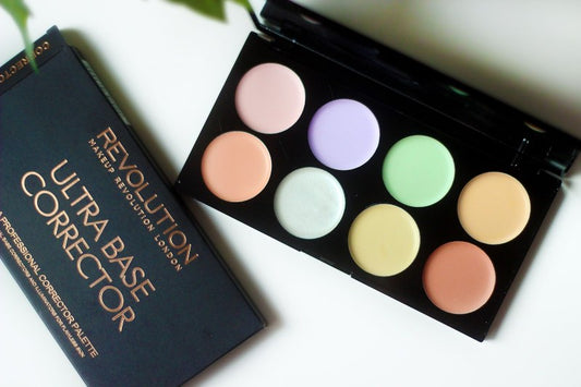 Revolution Ultra Base Corrector