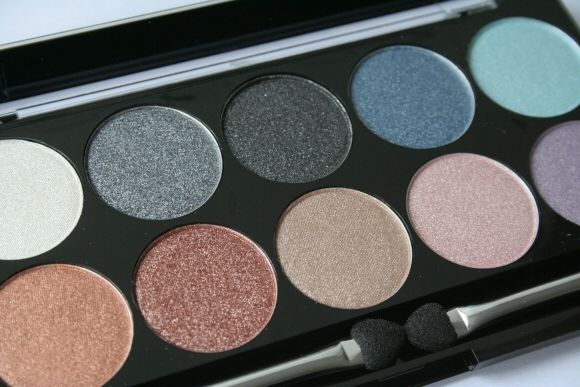 W7 10 Out Of 10 Eyeshadow Palette